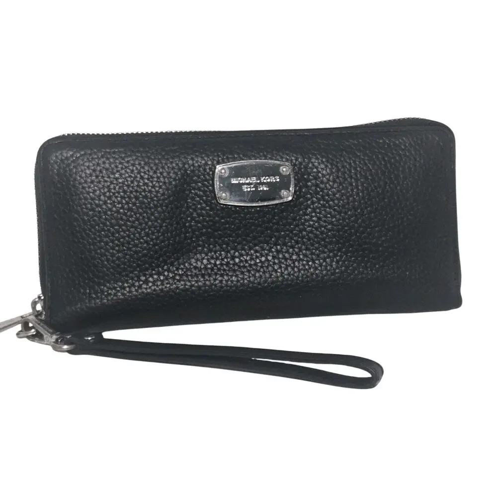Michael Kors Jet Set Travel Continental Wristlet Wallet - Black Pebbled Leather